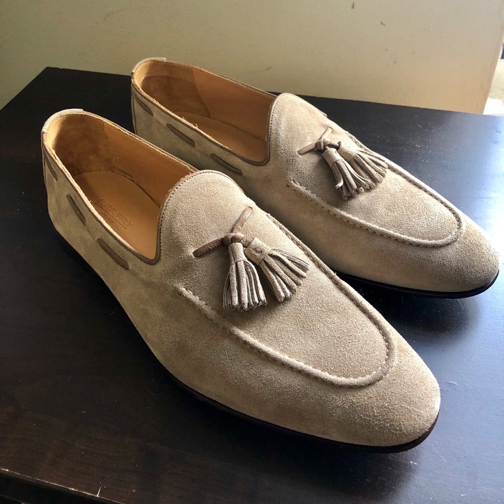 NEW WITH TAGS SUITSUPPLY LOAFER/TASSLE SIZE 9